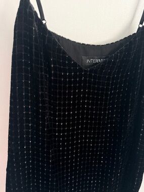 INTERMIX Black Velvet Grid Textured Camisole Top Size Medium